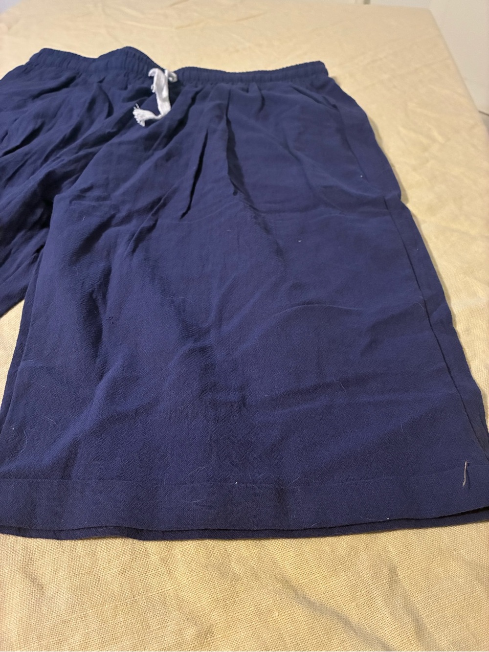 Women’s Large Casual Bermuda Shorts - Picture 3 of 5